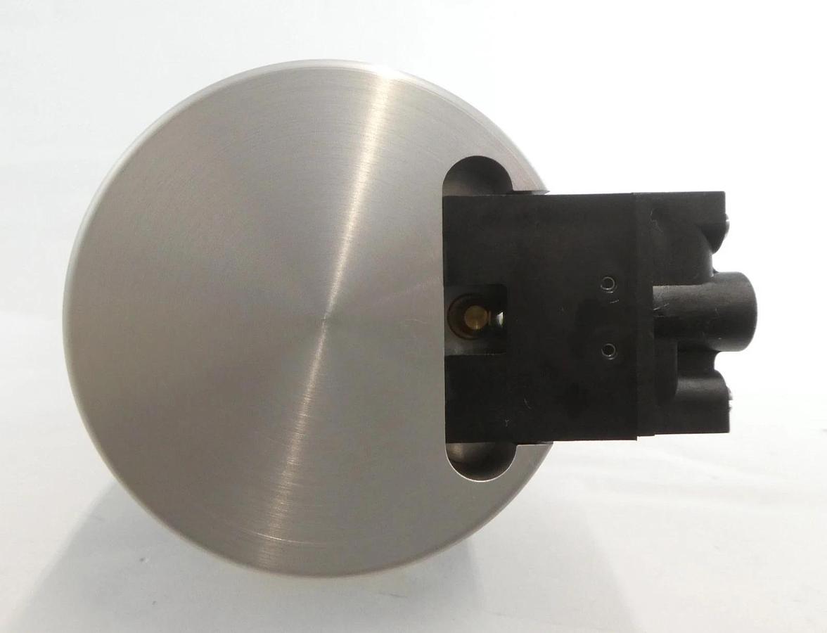 VAT 12146-PA24-AZO1 Vacuum Isolation Gate Valve Series 12.1 New Surplus