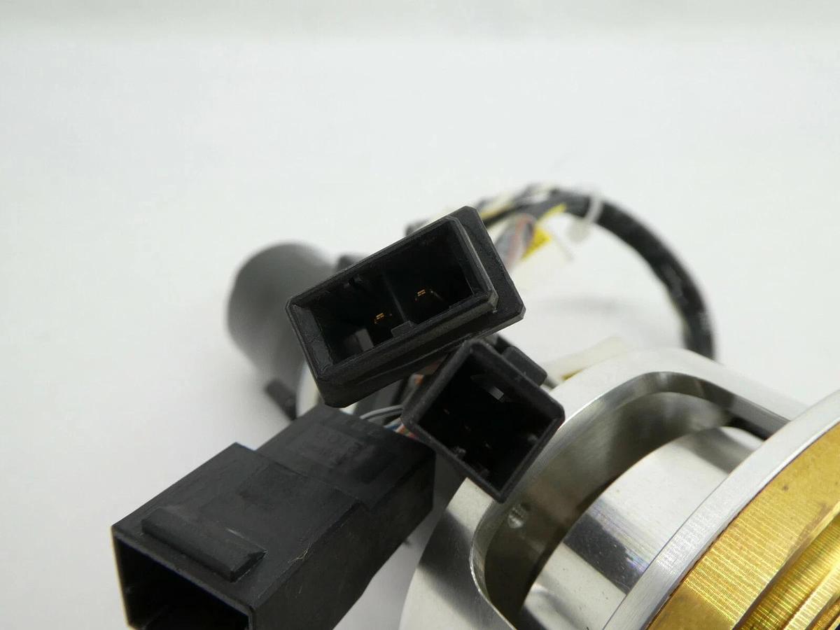 Used Harmonic RH-8C-3006-E100D0 Servo Actuator NSR-S205C BMU IU-OSP Unit Working