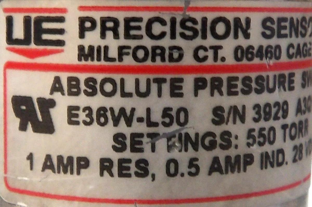 Used UE Precision Sensors E36W-L33 E36W-L50 Pressure Switch Lot of 10 Working