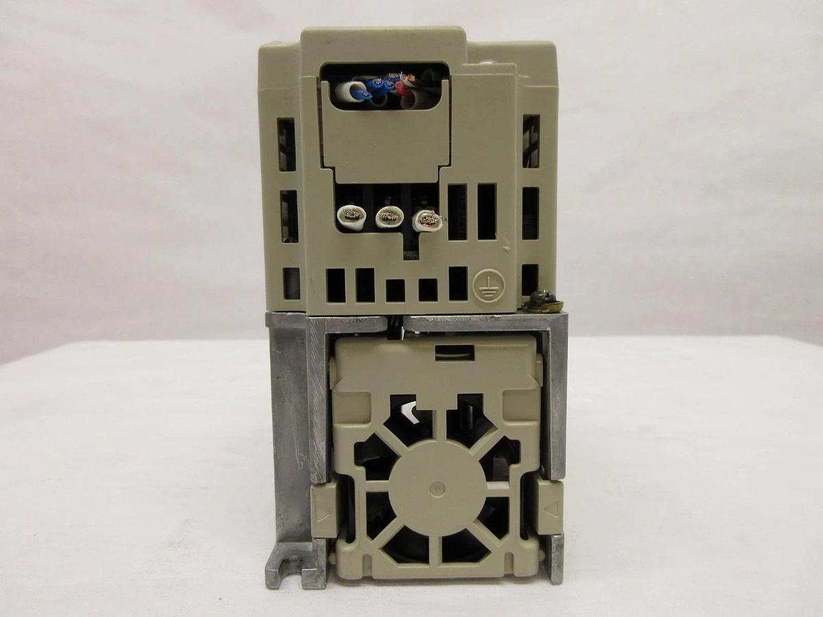 Used Yaskawa Electric CIMR-J7AA20P7 Inverter Drive VS Mini J7 Working
