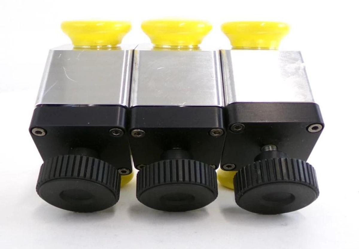 Used VAT 26528-KA01-BYB1 HV Inline Valve Assembly Reseller Lot of 8 Working Surplus