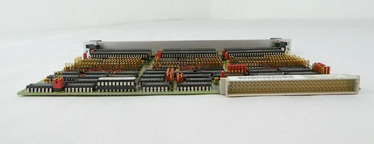 Used Force Computers 310000 VMEBus PCB Card SYS68K/SIO-1 Varian 108998001 Working