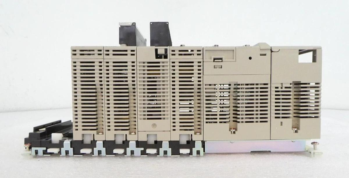 Used Omron SYSMAC CS1G PLC Assembly CS1G-CPU43H with Display NT20S-ST168B Working