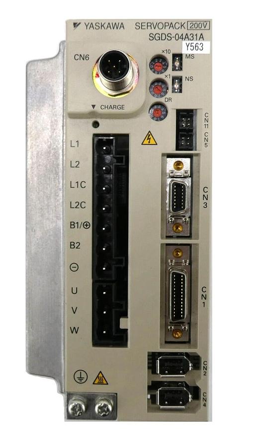 Used Yaskawa Electric SGDS-04A31AY563 Servo Drive SERVOPACK Working Surplus