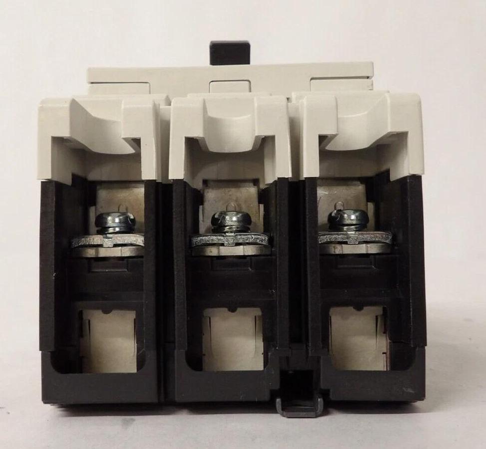 Used Mitsubishi NF50-SRU3010 No-Fuse Circuit Breaker NF50-SRU Lot of 4 Working