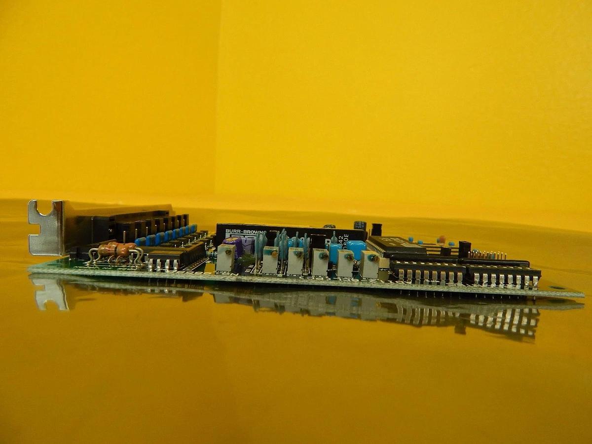 Used Contec ADI12-8CL(PC) Isolated 8 Channel Analog to Digital PCB Card 9858B Used