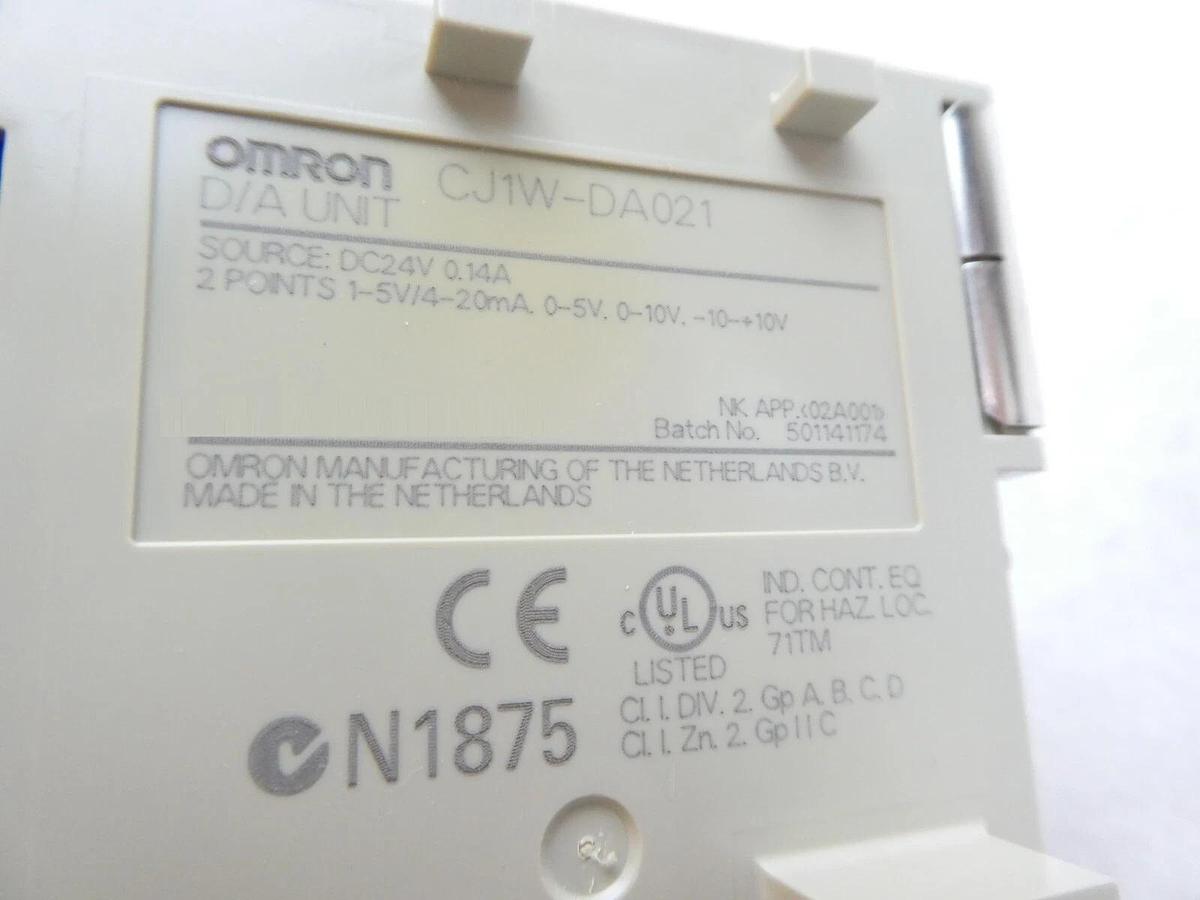 Used Omron SYSMAC Programmable Logic Controller CJ1W-PD025 CJ1G-CPU44H Lot of 2