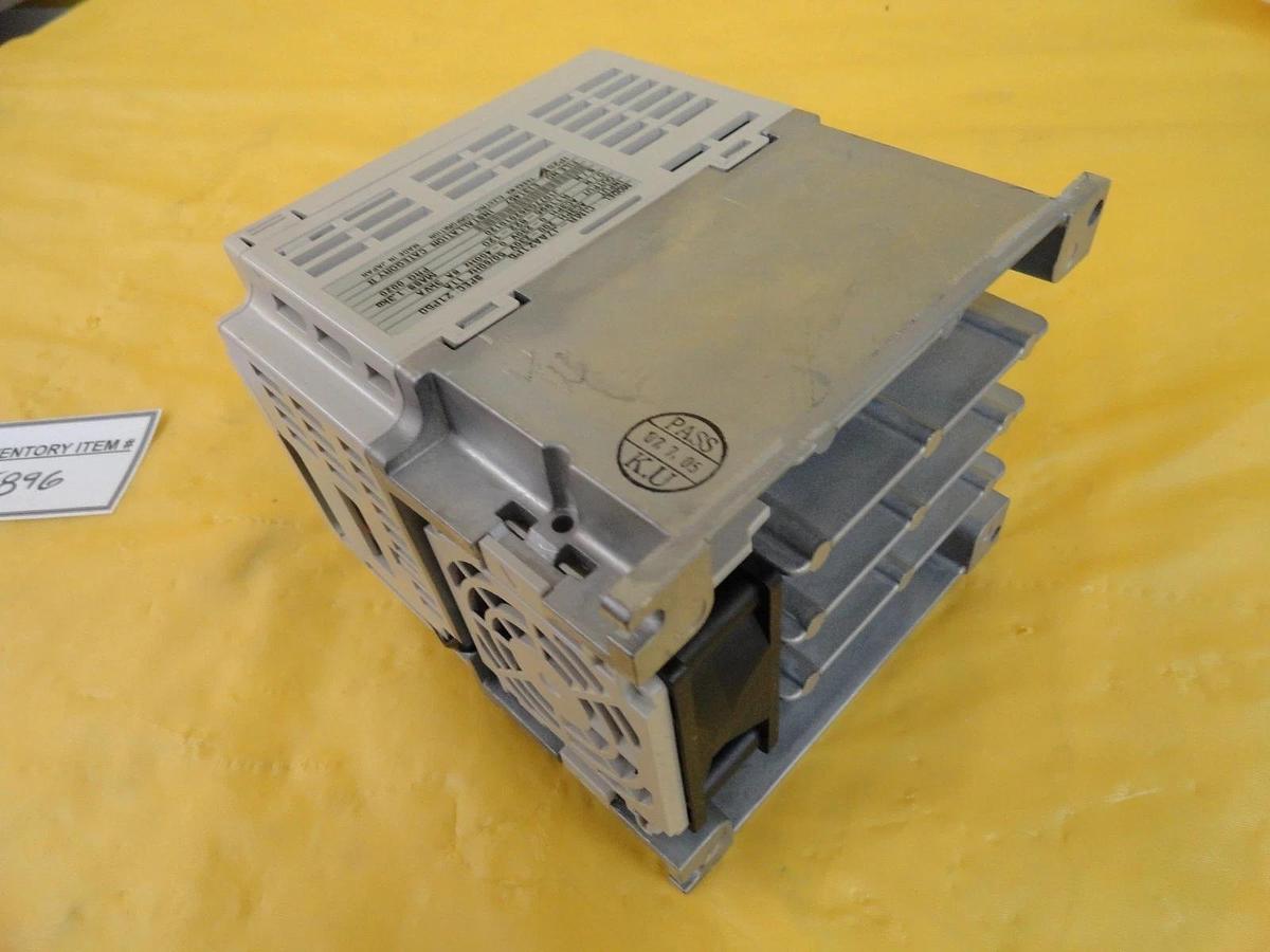 Used Yaskawa Electric CIMR-J7AA21P5 J7 Series Inverter VS mini V7 Lot of 2 Working