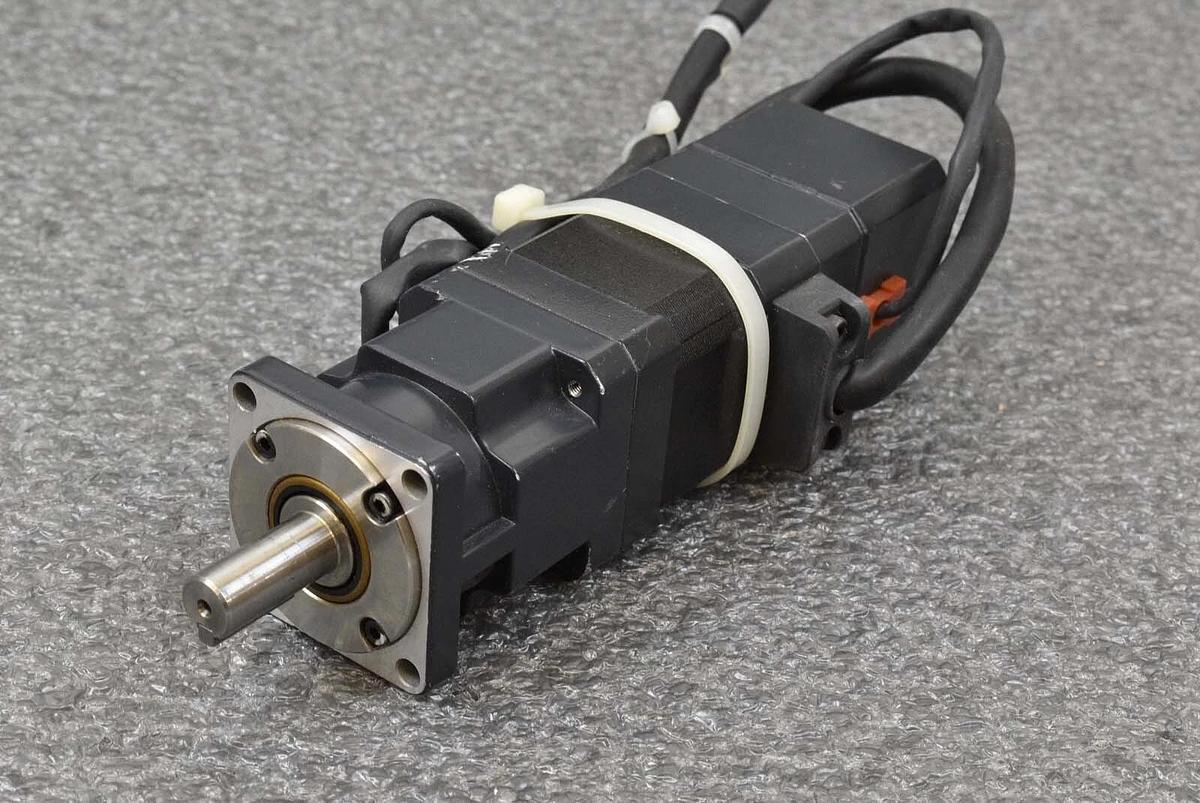 Used Vexta B2045-D01ASCM Stepping Motor