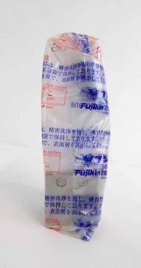 Fujikin FCSP7102W-4WS1-F100-A3 Flow Control System P7000 WR New Surplus