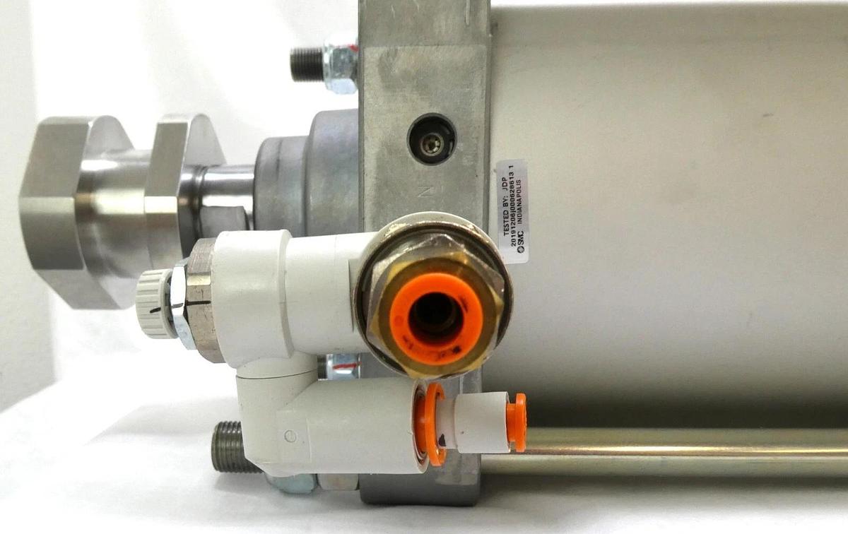 Used SMC CDS2b160TN-650-DUX00228 Tie Rod Pneumatic Air Cylinder Cs2 Working Surplus