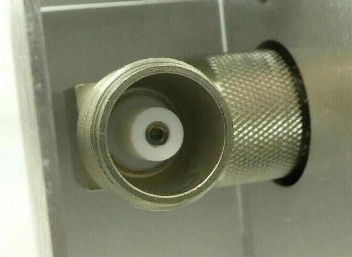Used RF Services 233160-01 RF Match RFS 3018 Mattson Technology 553-19819-00 New