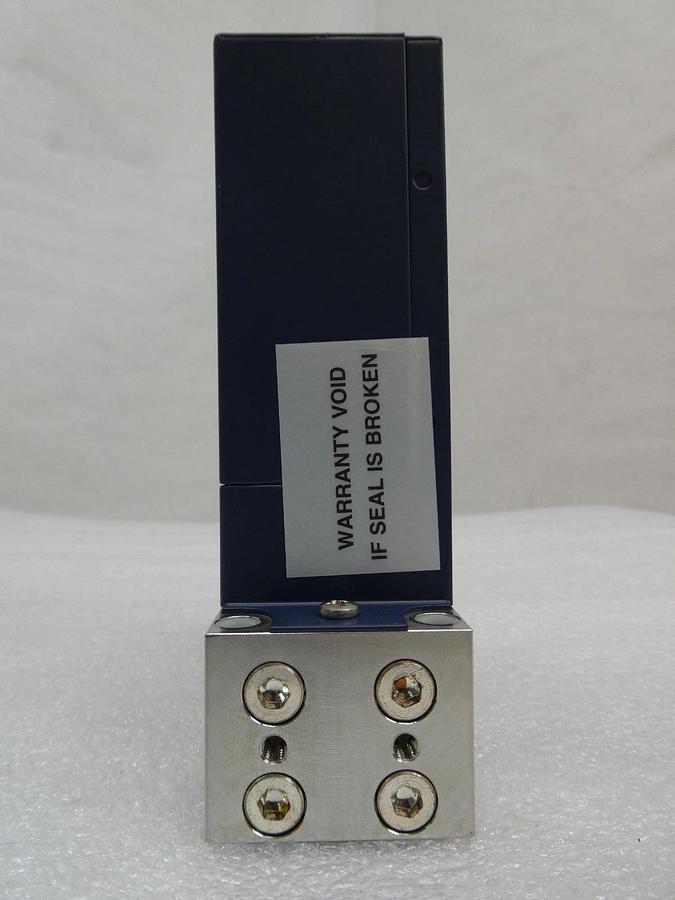 Used Aera TC FC-985CT-BF Mass Flow Controller MFC FC-985C 150 SCCM CF4 Used Working