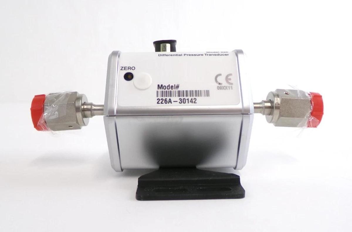 MKS Instruments 226A-30142 Differential Pressure Transducer AMAT Lot of 2 New