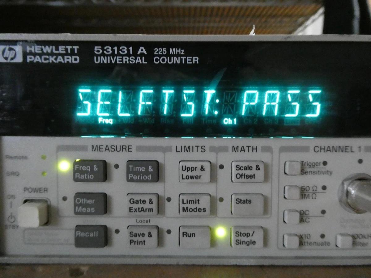 Used HP Hewlett-Packard 53131A 225 MHz Universal Frequency Counter Spare Surplus