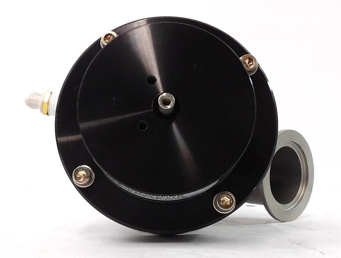 Used MKS Instruments 100016770 Ultra High Vacuum Angle Valve AMAT Working