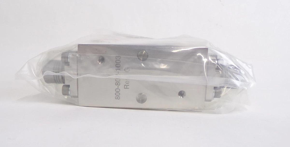 UNIT Instruments UFC-8165 Mass Flow Controller MFC AMAT 3030-09425 New Surplus