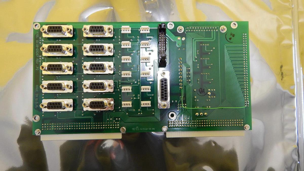 Used AMAT Applied Materials 0100-09267 Chamber Distribution UHP PCB P5000 Working