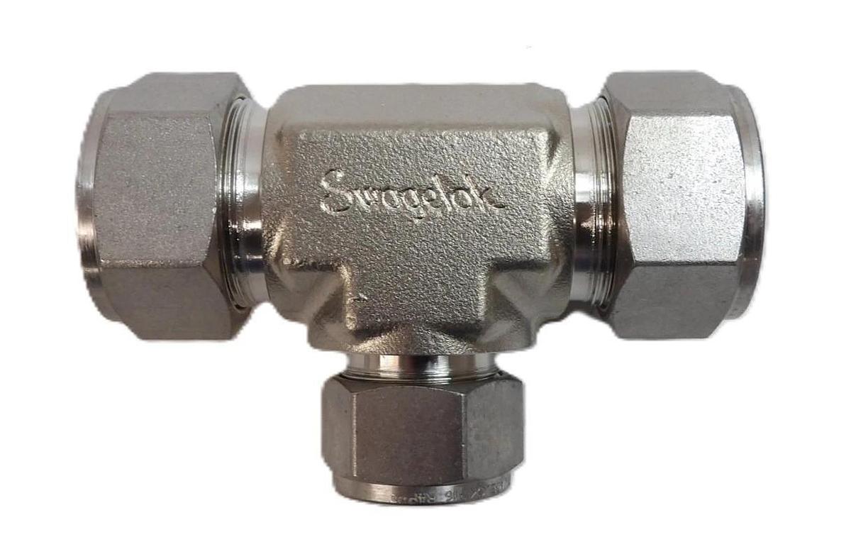 Swagelok SS-1610-3-16-12 Card Pipe Joint Lot of 6 New