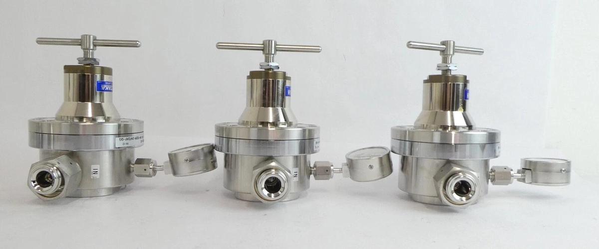 Used Yutaka LM1SSB-3W-022R-2AF2AF-QG Pressure Regulator LM1 Series Lot of 5 As-Is
