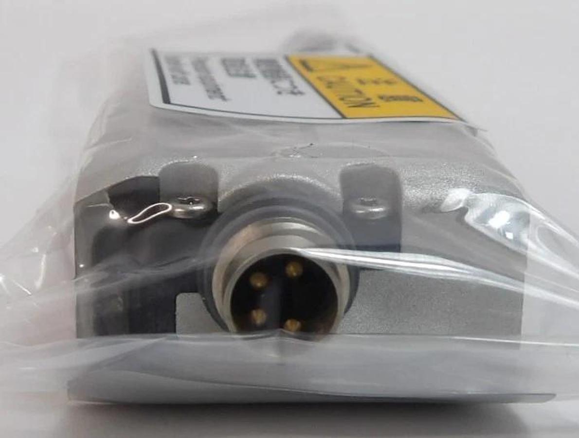 Keyence GT2 Series Laser Sensor and Amplifier GT2-H12 GT2-71MCP Set of 2 New