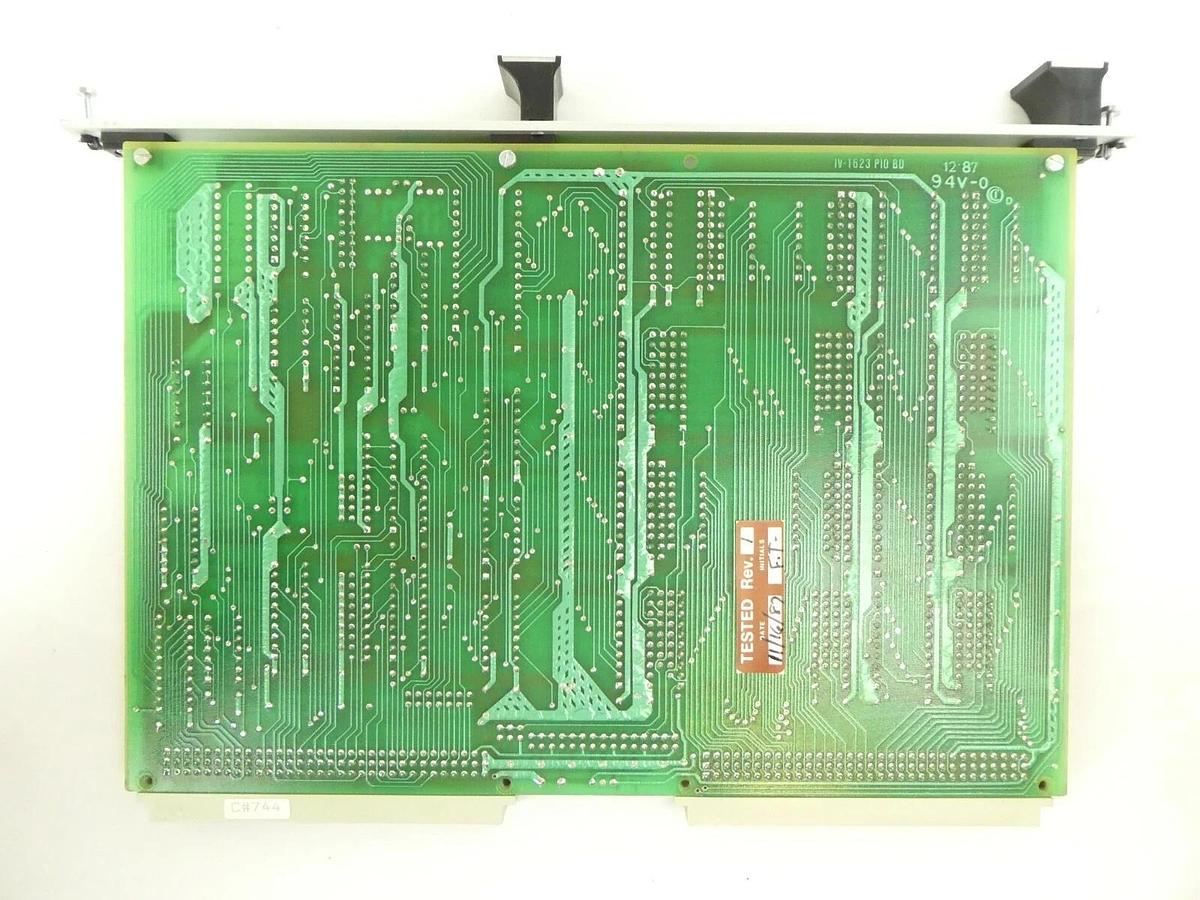 Used Ironics IV-1623 Parallel I/O VMEBus PCB Card Varian 109001004 Working
