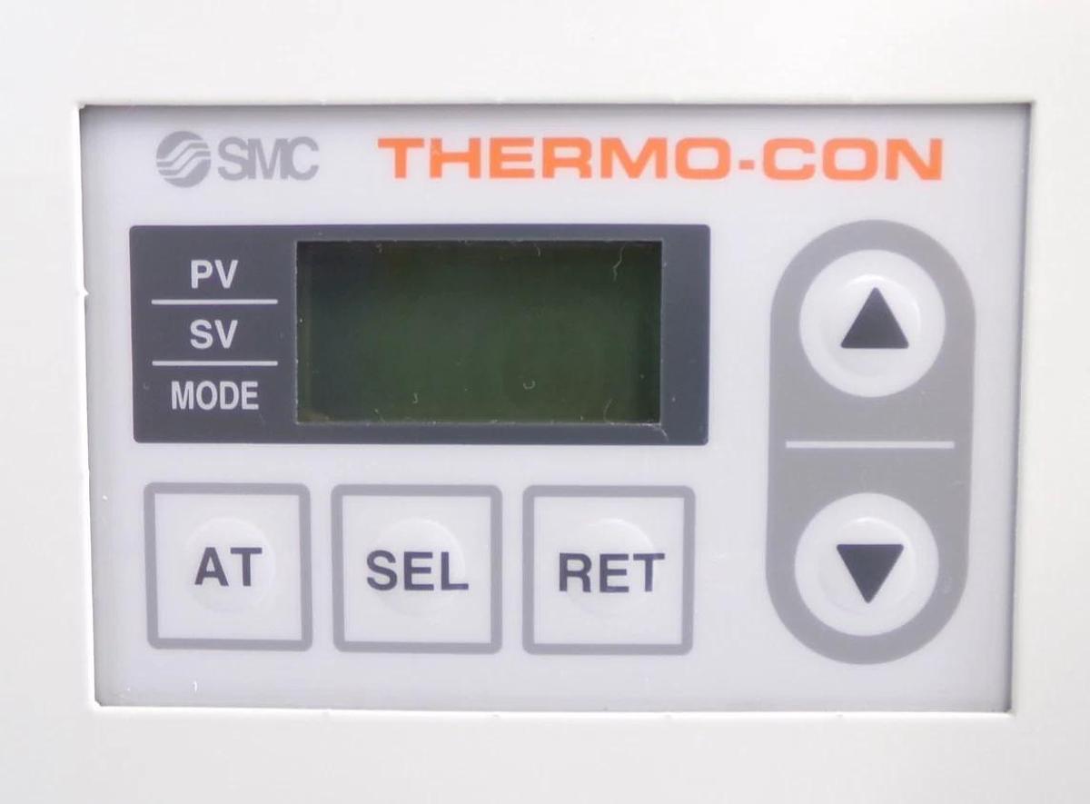 Used SMC HEC205W-4AF Temperature Controller THERMO-CON Untested Surplus