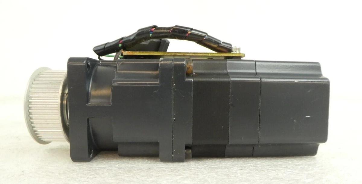 Used Oriental Motor A5666-9215KHGM 5-Phase Stepping Motor VEXTA Working Surplus
