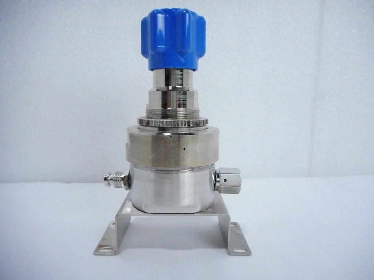 Used Parker 45300332EVPM Manual Regulator Valve SQ420E-1002PFSFM4.48PMEV Used Working