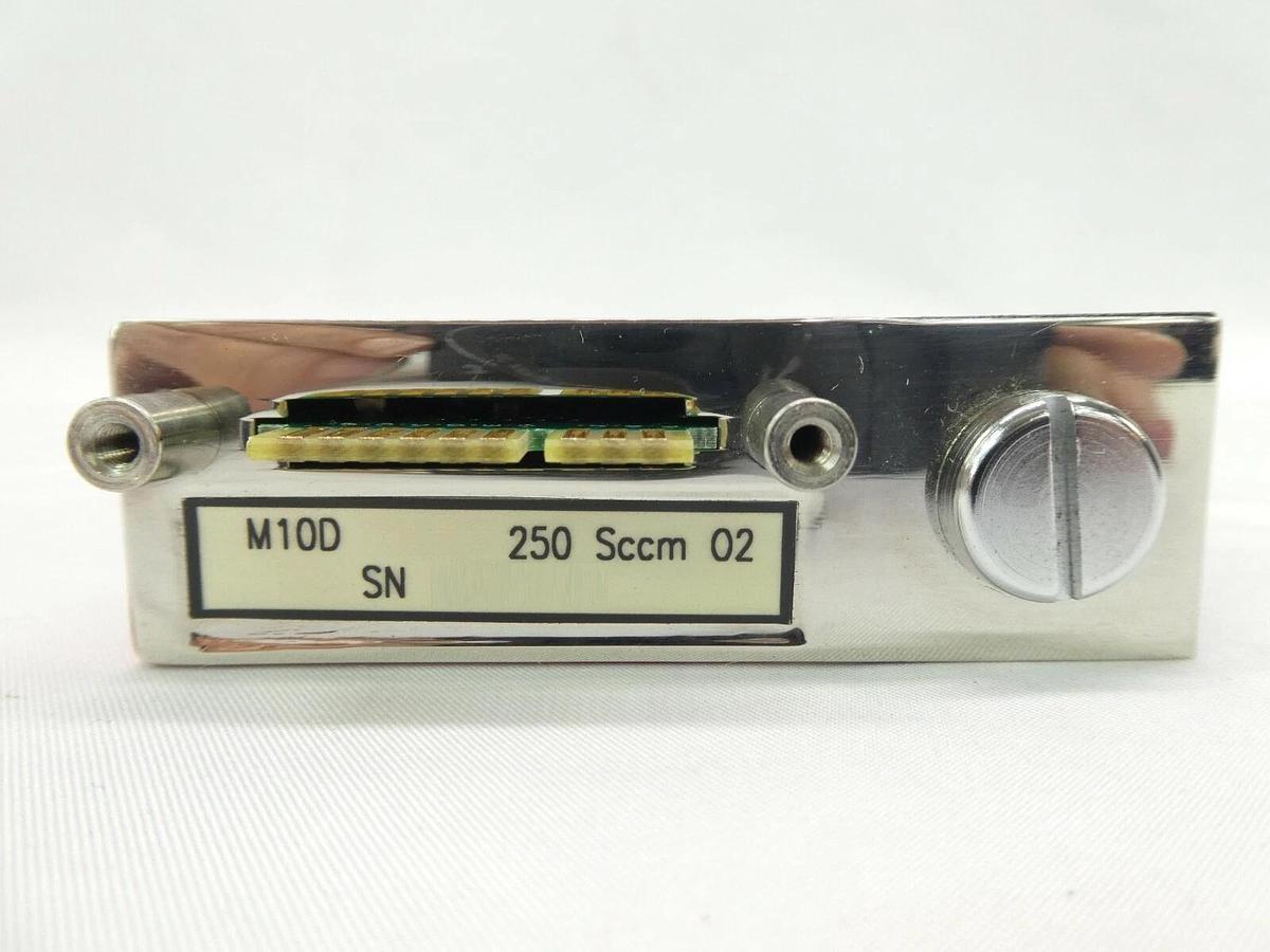 Used DXL M10D Mass Flow Controller MFC M10 250 SCCM O2 Working Surplus
