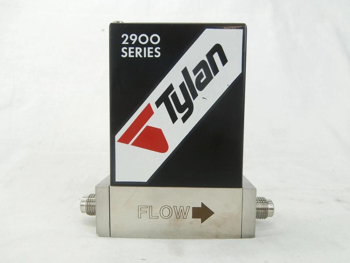 Used Tylan General FC-2902M Mass Flow Controller MFC 2900 Series 500 SCCM HF Used