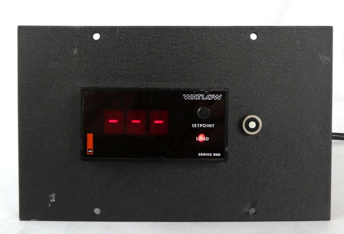 Used Watlow 0010-09316 TEOS Temperature Controller Series 800 AMAT Working Surplus