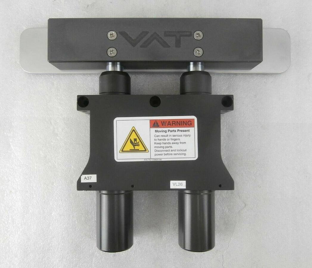Used VAT 07512-UA24-ABV1 Rectangular Atmospheric L-VAT Novellus 60-12331-00 Working