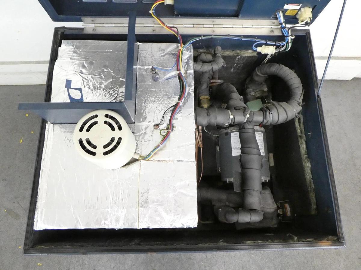 Used HX-150 Neslab Instruments 388104040246 Recirculating Chiller COOLFLOW Working