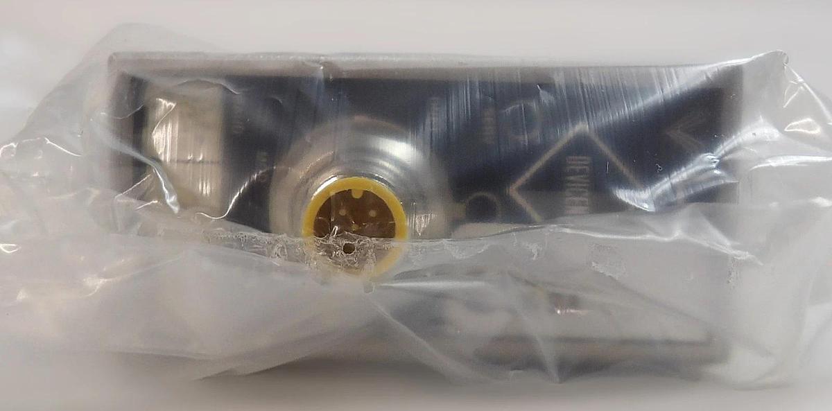 Celerity UNIT UFC-3165 Mass Flow Controller MFC AMAT 3030-03330 New Surplus