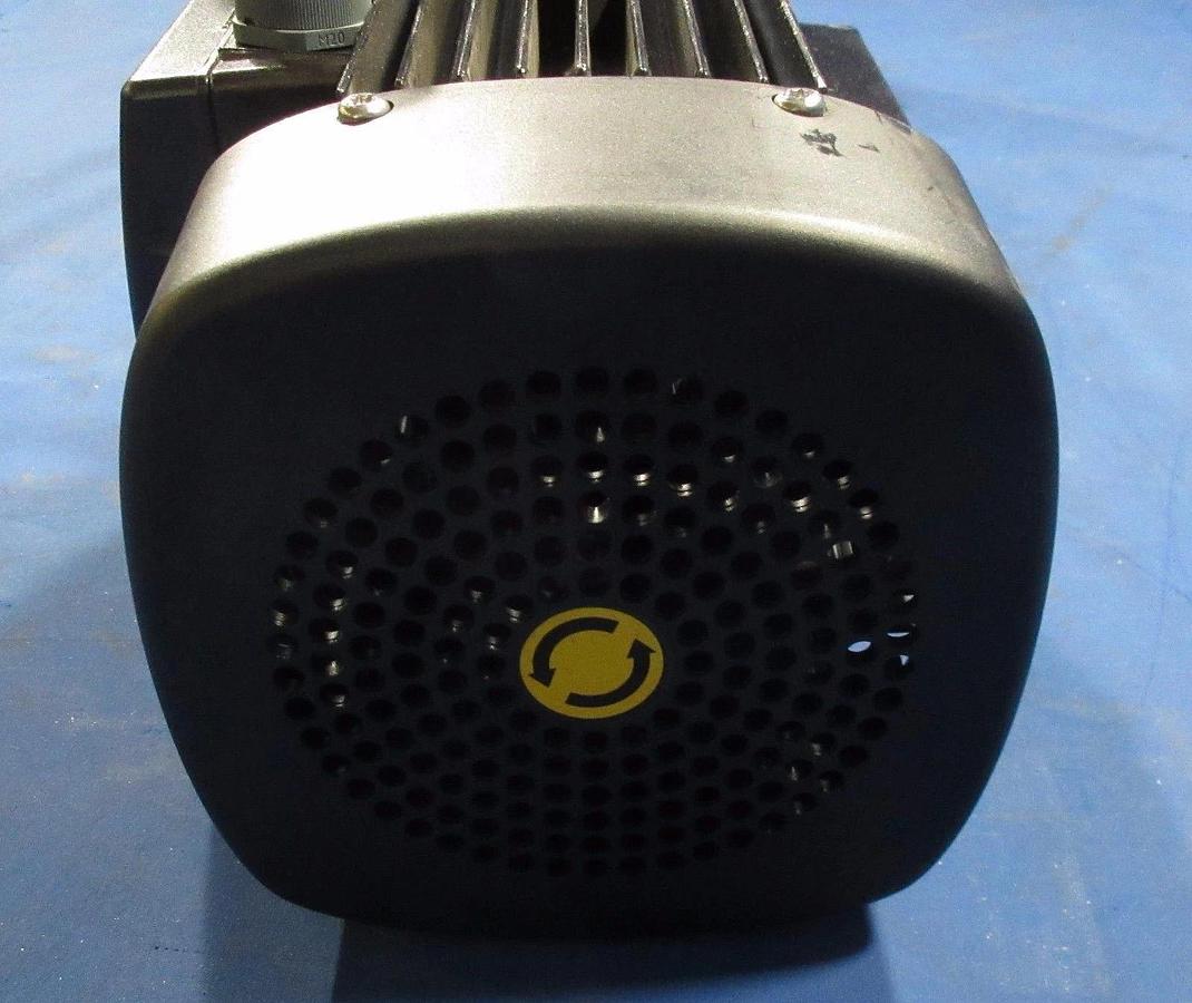 Used Grundfos CRN5-10 B-P-G-E-HQQE Pump A96581463P20527 AMAT Quantum X Used Working