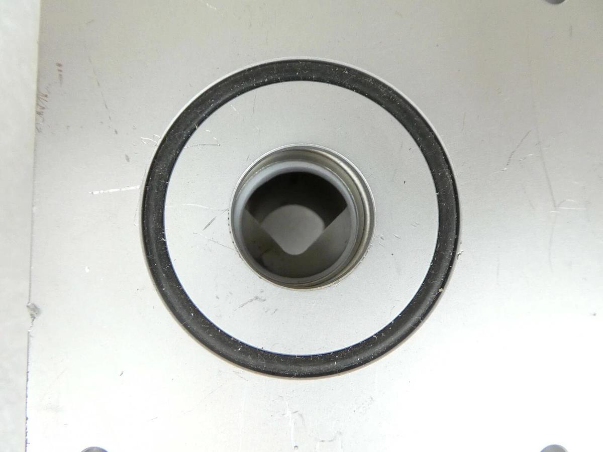 Used AMAT Applied Materials 0010-10778 5000 CVD DXZ/EXZ Throttle Valve P5000 Working