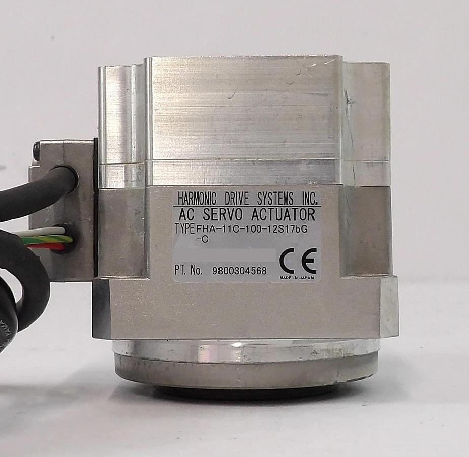 Used Harmonic Drive Systems 9800304568 Servo Actuator FHA-11C-100-12S17bG-C Working