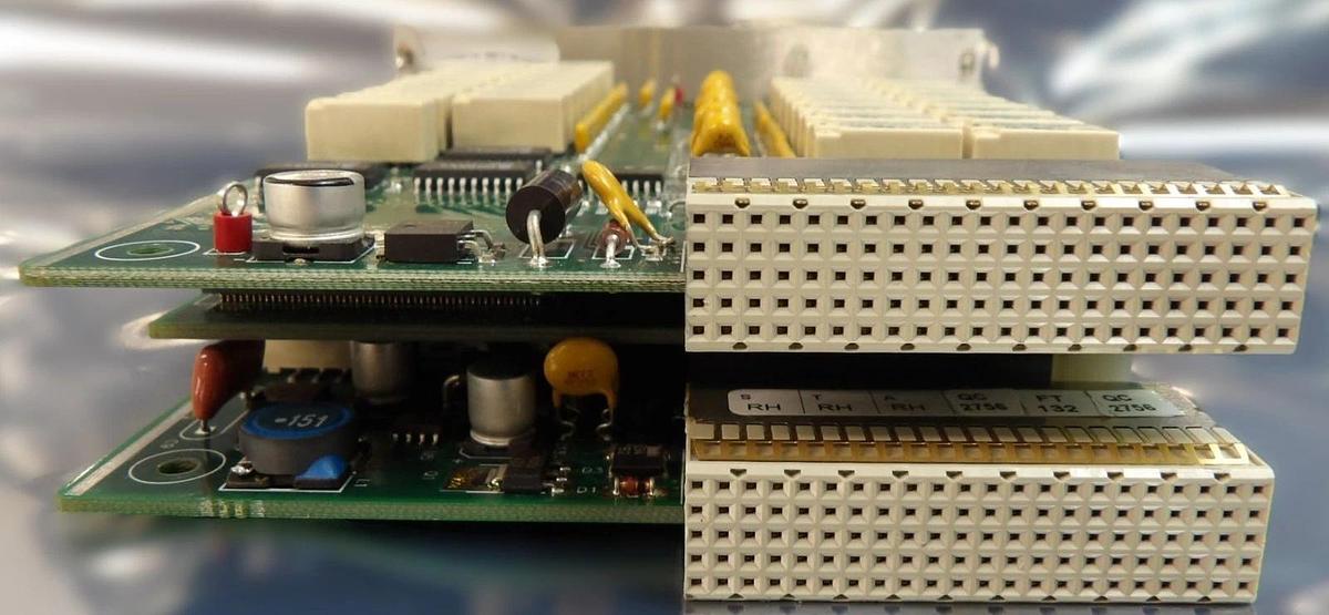 Used MKS Instruments CDN500-33 Etch Axiom Interlock PCB Card AMAT 0190-15783 Working