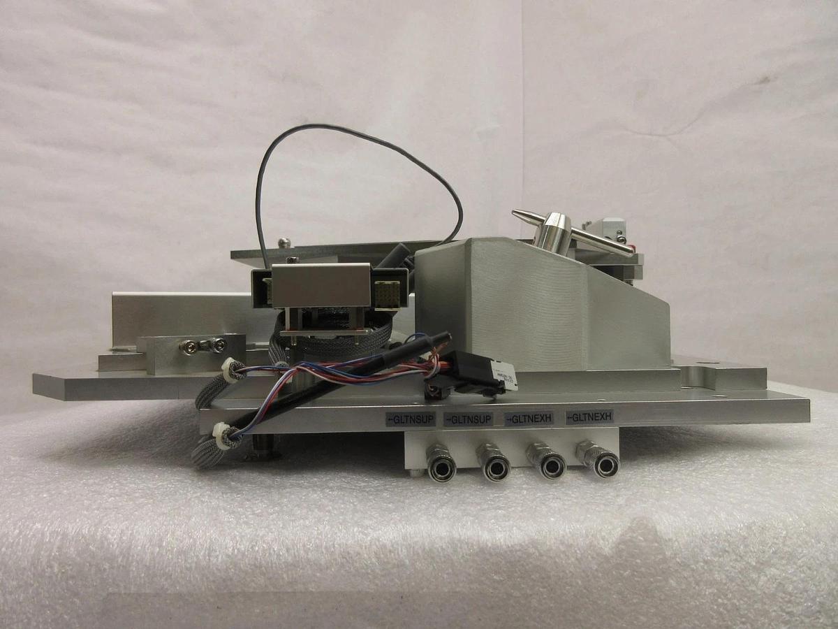 Used Nikon Precision 4S018-876 Chuck Load Table NSR-S205C Step-and-Repeat Working