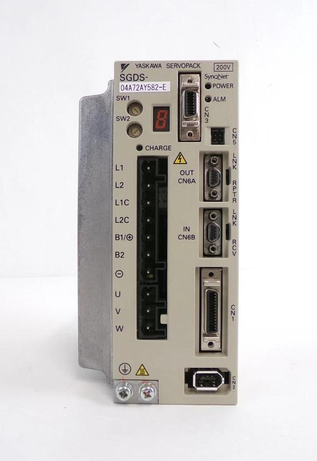 Used Yaskawa Electric SGDS-04A72AY582-E Servo Drive SERVOPACK Lot of 2 Working