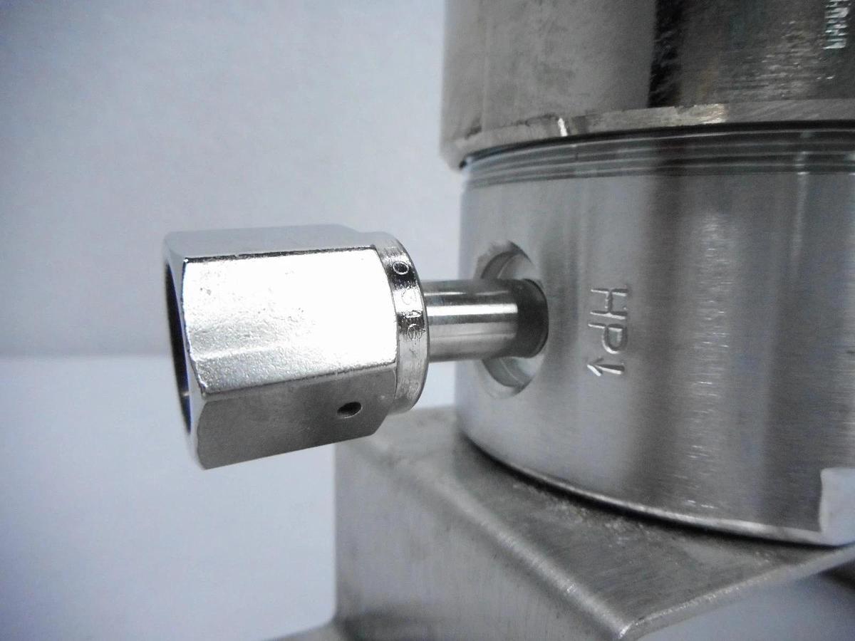Used Parker 45300332EVPM Manual Regulator Valve SQ420E-1002PFSFM4.48PMEV Used Working