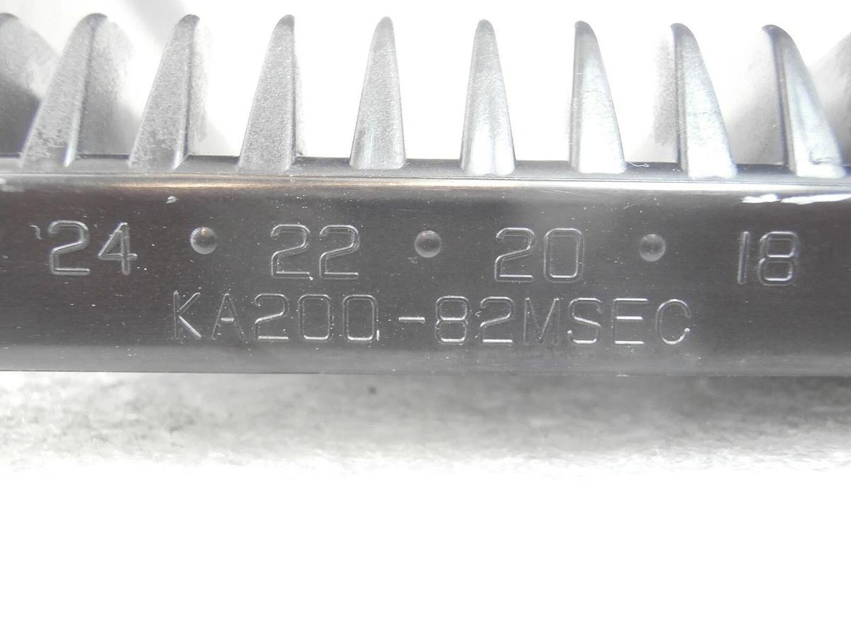 Used Entegris 200mm Wafer Carrier Lot of 3 KA200 Novellus 70-121374-00 PA192-80M