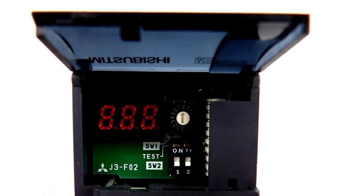 Used Mitsubishi MR-J3-10B MR-J3-20B AC Servo Drive MELSERVO Lot of 20 Working