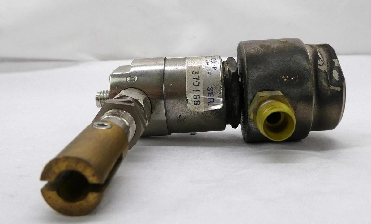 Used Veriflo Corporation 43100800 Bellows Valve AV20 Reseller lot of 5 Working Spare