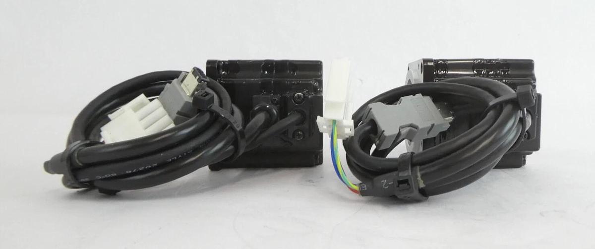 Yaskawa SGMPH-01AAE-YA34 Servo Motor Reseller Lot of 8 New Surplus