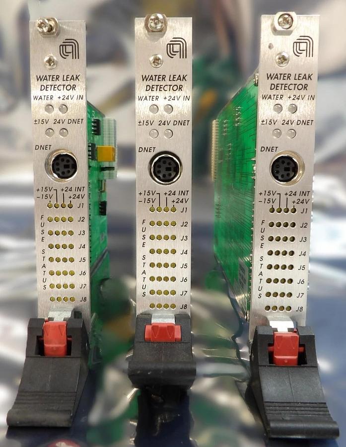 Used MKS Instruments AS00021-02 Water Leak Detector PCB Card AMAT 0190-02076 Lot of 3