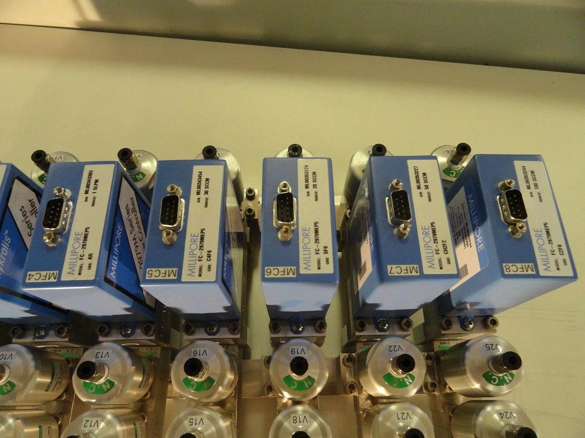 Used Millipore Tylan FC-2979MEP5 8 Station MFC Mass Flow Controller Assembly Working