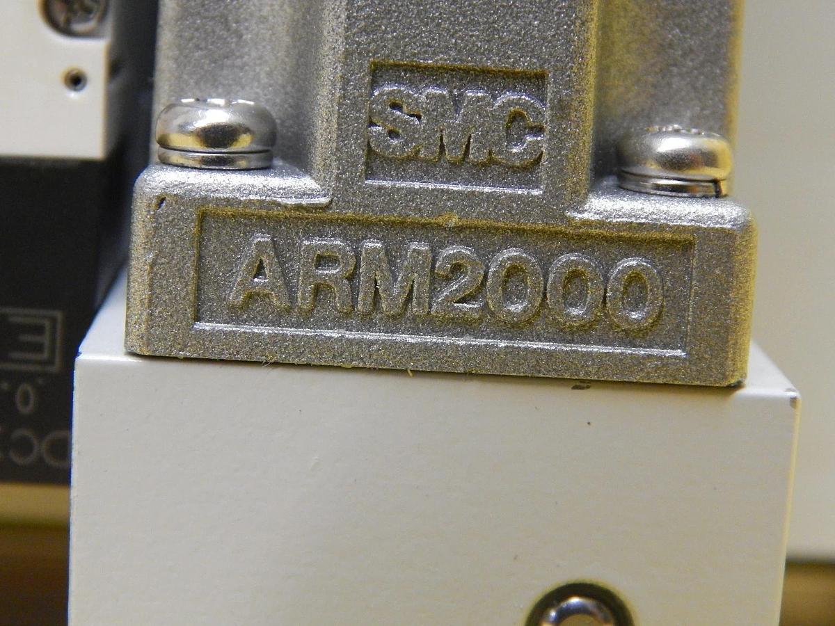 Used SMC US5200 13-Port Pneumatic Manifold ARM2000 ISE40-01-22 Used Working