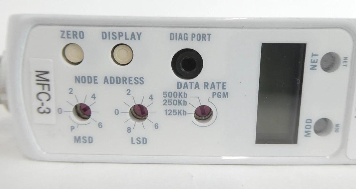 Brooks Instrument GF125C-204731 Mass Flow Controller MFC 860 SCCM N2 New
